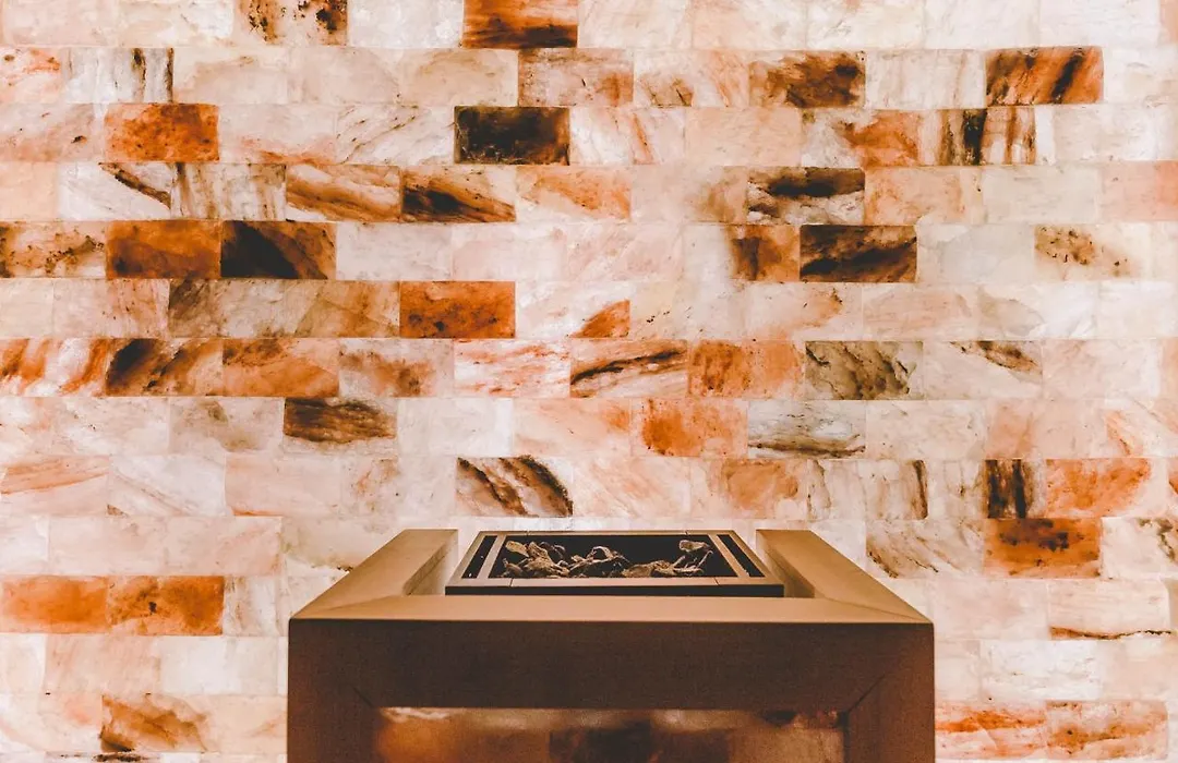 Suite 10 Home Design & Spa-1